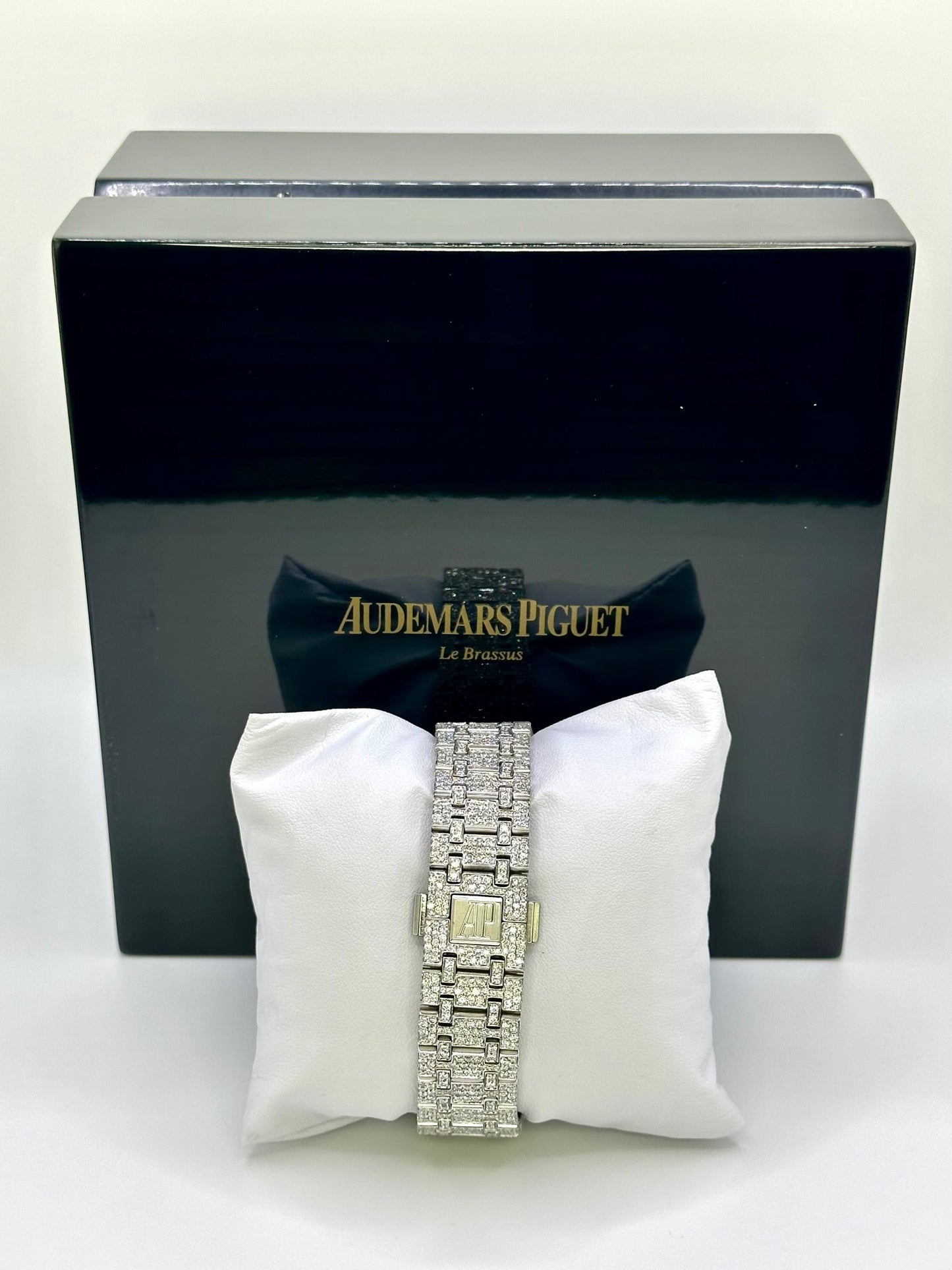 All White Classic Royal Oak Diamond Moissanite Automatic Watch